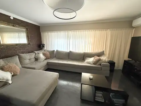 Depto Tipo Casa en Venta de 3 dormitorios