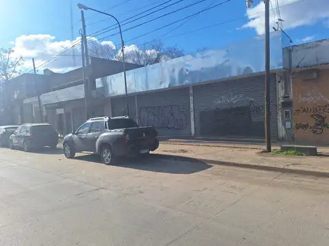 Local en Alquiler Via Púb.