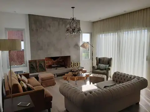 avenida de los lagos 100