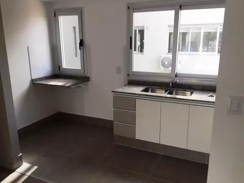 Departamento en Venta en Flores, USD 160.000