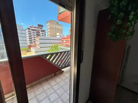 Av. Chiozza 3300, Piso 3