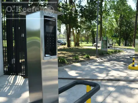 Terreno en Venta 27  mts Fondo