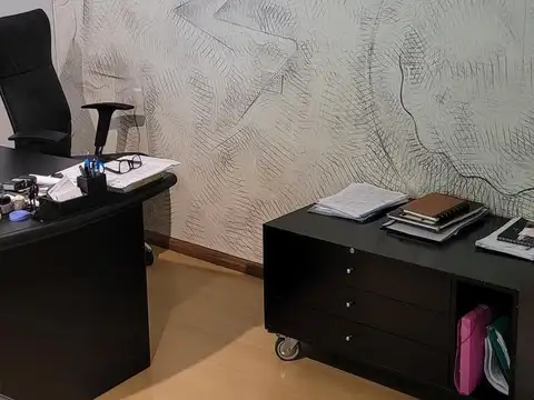 Oficina en Venta con 1 cochera