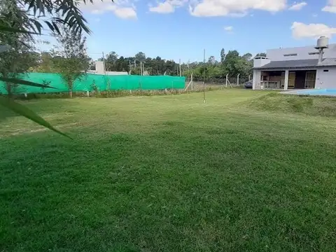 QUINTA SOBRE CALLE 25 BRANDSEN