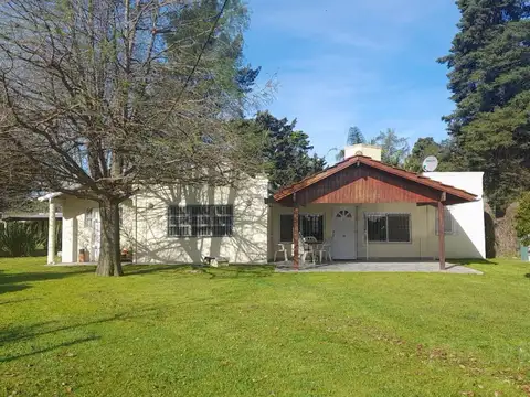 SDA. Venta Casa 4 ambientes, Parque Sakura, Exaltacion de la Cruz