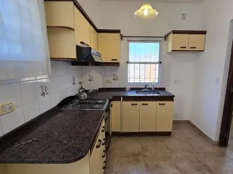 Depto Tipo Casa en Venta con 1 cocheras