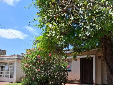 Adolfo Lamartine  al 2700