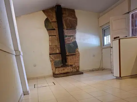 Casa Venta 3 dormitorios 3 baños patio Parque Velez Sarfield