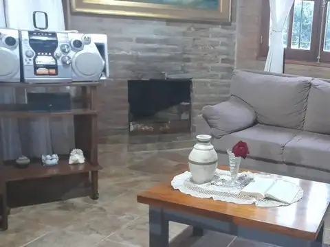 Casa 6 ambientes con 3 baños