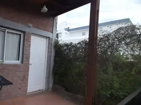 VENTA CASA SAN NICOLAS 3 DORM CON DEPTO 1 DORM