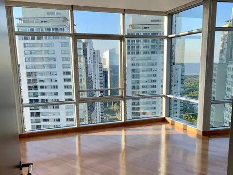 Departamento 3 ambientes con 4 baños