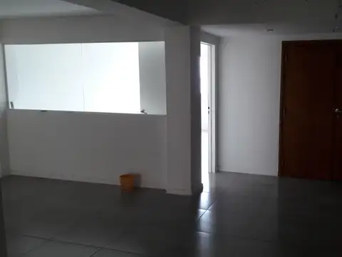 Oficina Monoambiente con 2 baños