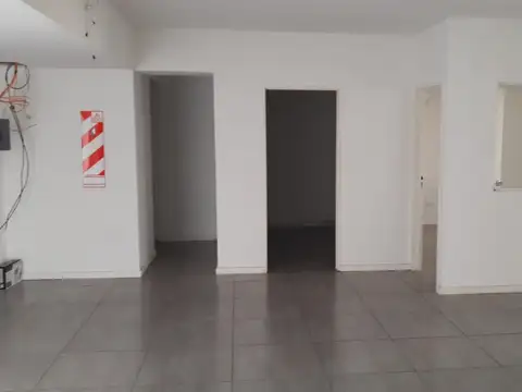 Venta - Piso de oficina - Diag Alberdi 2600