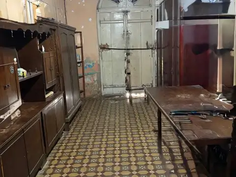 Casa 4 ambientes con 1 baño