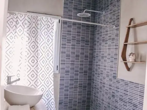 Casa en Alquiler Temporal con 4 cocheras