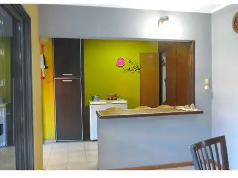 CASA EN BARRIO CANDIOTI SUR