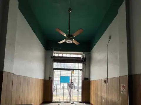 *VENTA IMPORTANTE INMUEBLE COMERCIAL *COMPUESTO POR 5 LOCALES  *SUP. TOTAL 180 MTS2 *LOTE PROPIO