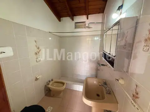 Depto Tipo Casa en Alquiler 45 años