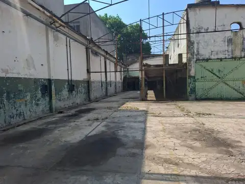 Galpon en Venta en Lomas De Zamora, USD 320.000