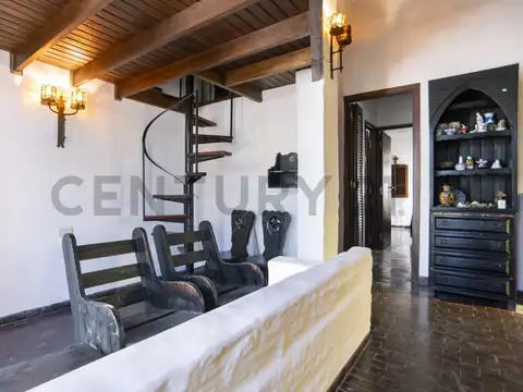 518 entre 7 y 8 100, Piso 0