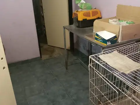 LOCAL COMERCIAL + PH 4 AMBIENTES MONTE GRANDE