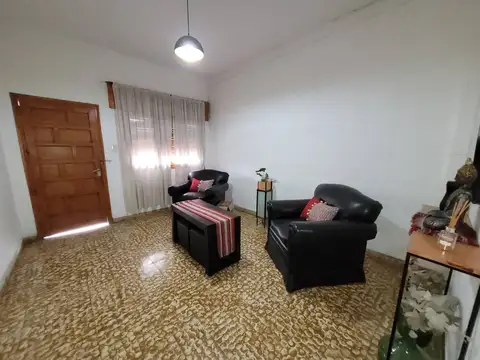 Depto Tipo Casa en Venta de 4 ambientes