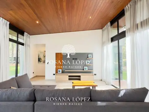 Casa en Venta al Oeste