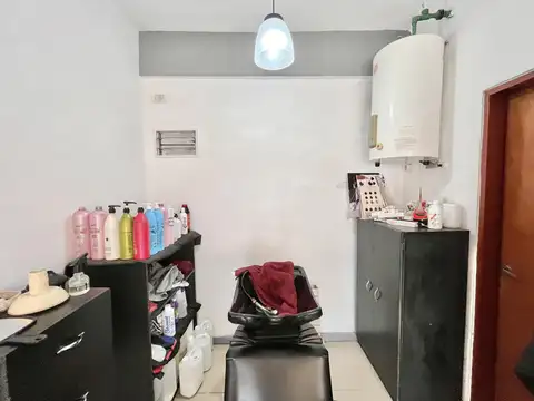 Avenida Presidente Perón al 1900