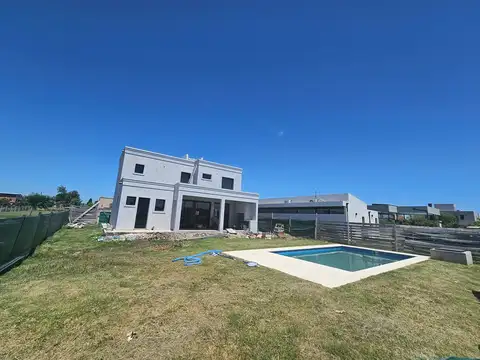 Casa en Venta de 4 dormitorios