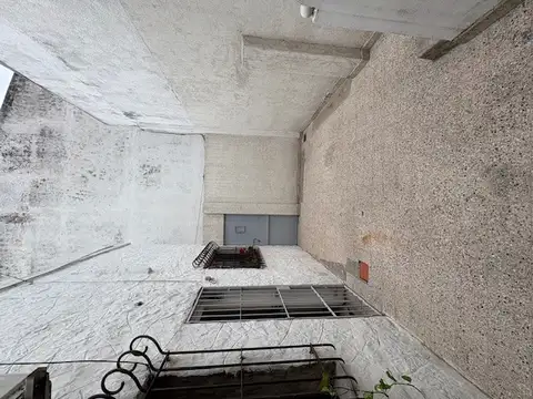 Depto Tipo Casa en Venta 50 años