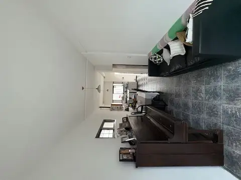 Depto Tipo Casa 3 ambientes con 1 baño