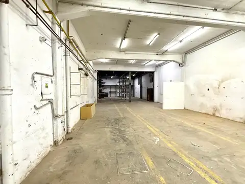 Galpon en Alquiler en Parque Chas, USD 4.200