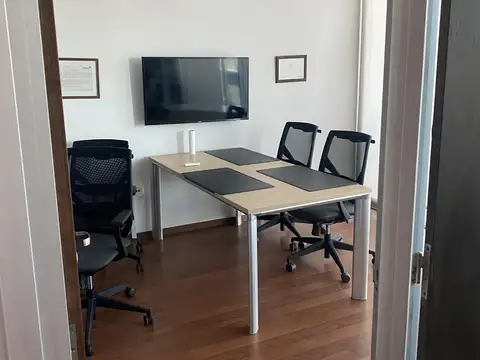 Oficina 6 ambientes con 2 baños