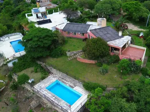 Casa 3 Dorm en venta Villa Los Aromos con Pileta