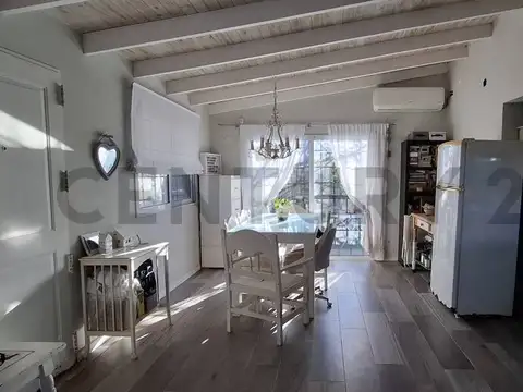 Casa 2 ambientes con 1 baño