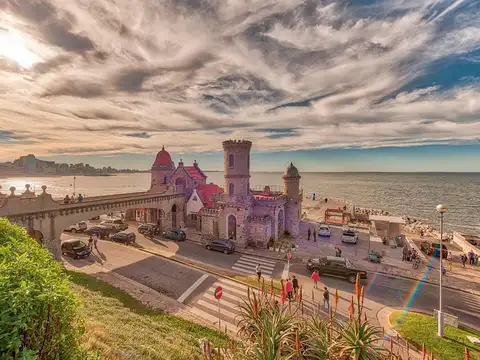 Depto Tipo Casa 5 ambientes con 2 baños