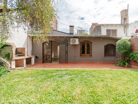 PH desarrollado en una planta con jardín y parrilla en venta, en Martinez