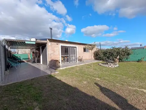 Casa 2 ambientes con 1 baño