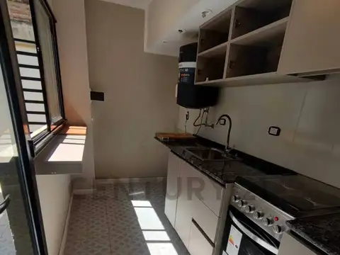 Almafuerte 1100, Piso 0