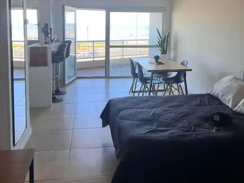 Venta Departamento un ambiente frente al mar