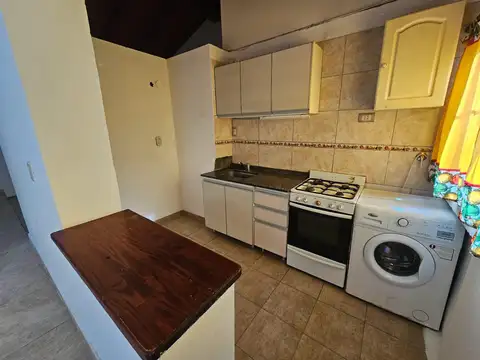 Casa en Alquiler en Funes, $ 800.000