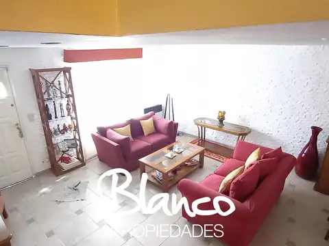 Basavilbaso 4263 - Olivos -