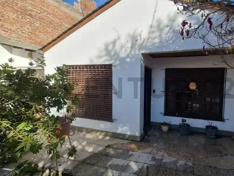 Casa en Venta: 3 Dormitorios + Departamento Independiente - Barrio Belgrano