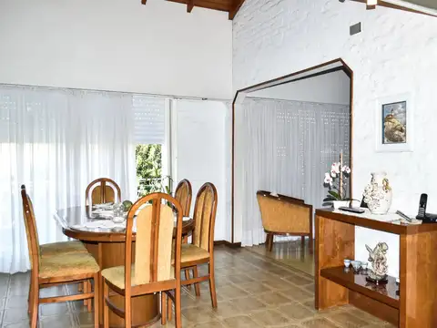 VENTA PH 4 AMBIENTES LOMAS DEL MIRADOR