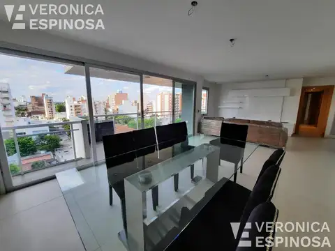 Semipiso en venta en Morón.  Amplia unidad con terraza pivada y cochera doble.