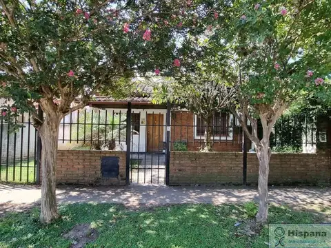 Sara Maqueda N°6700, entre Arata y Beruti