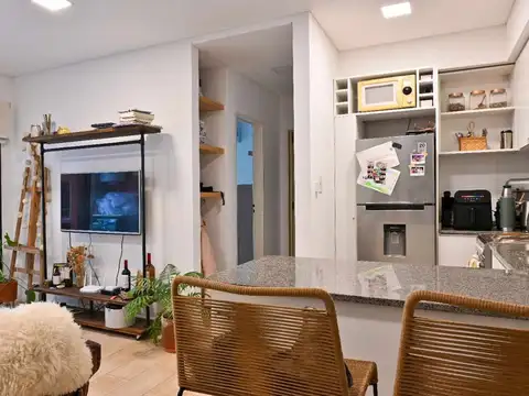 DEPARTAMENTO 2 AMBIENTES PB CON JARDIN Y PARRILLA