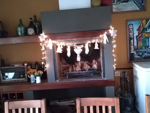 Casa en Venta con 3 cocheras