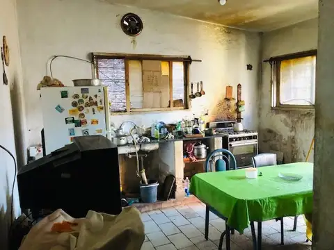 Casa 3 ambientes con 2 baños