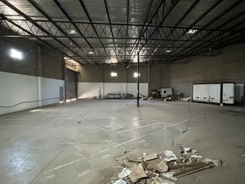 GALPONES EN VENTA SOBRE RUTA 24 CASI ACCESO OESTE